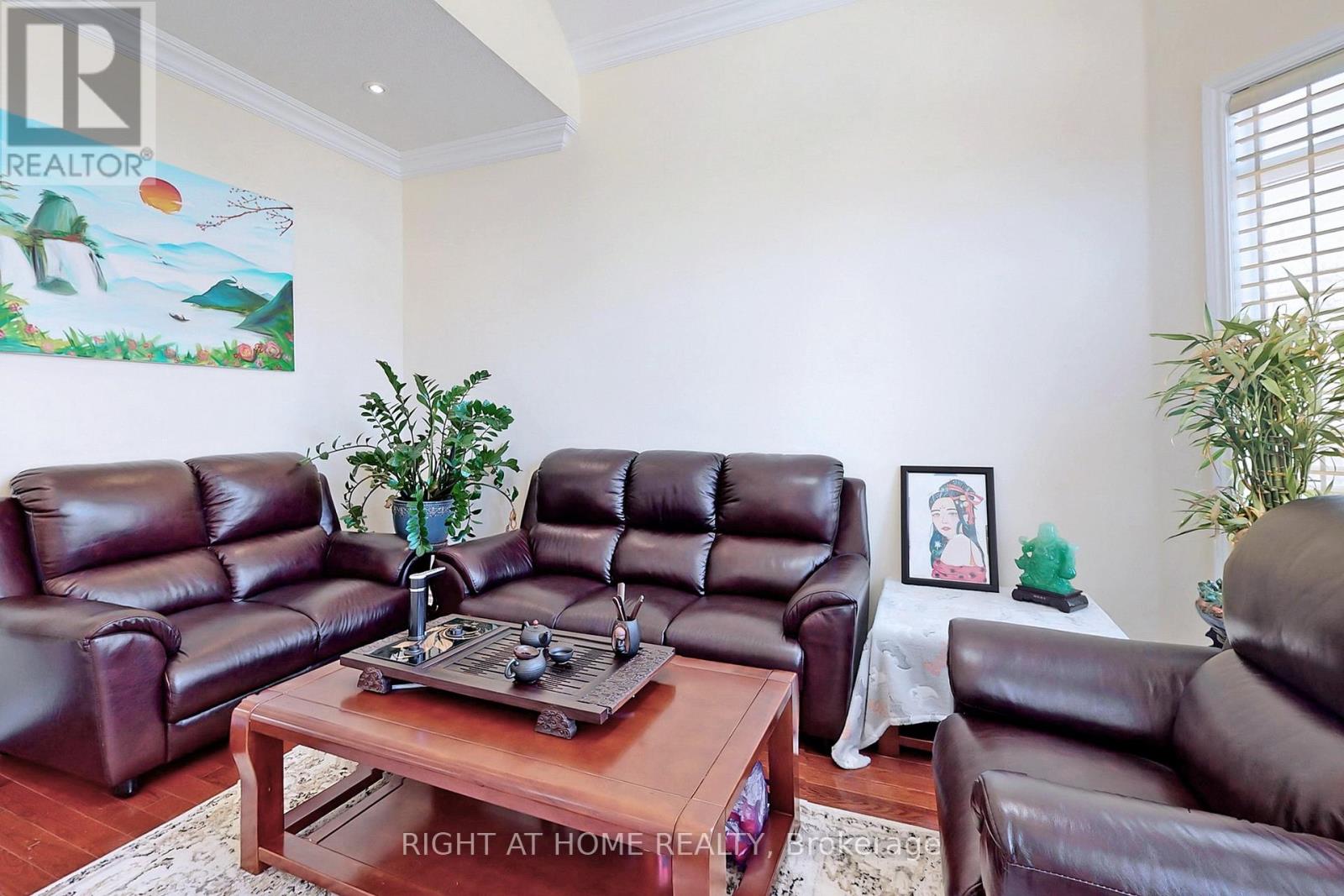 861 Strouds Lane, Pickering, Ontario  L1V 7G1 - Photo 8 - E12589992