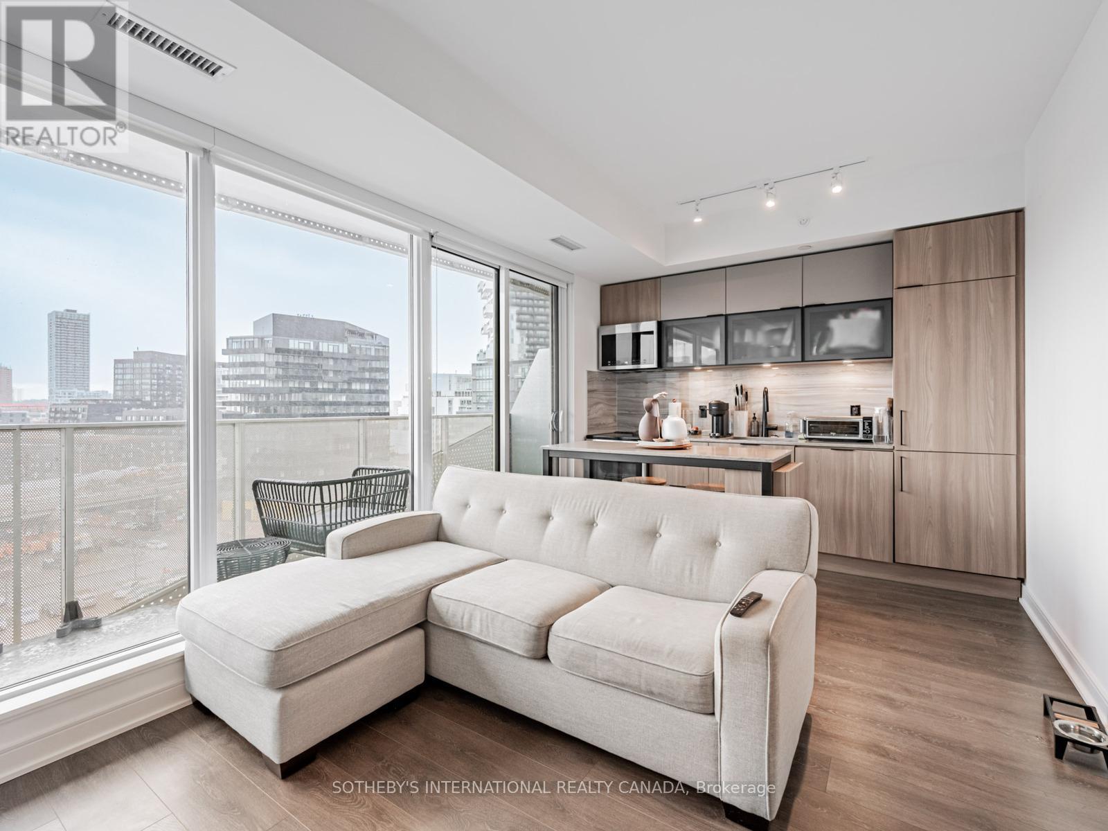 1018 - 60 Tannery Road, Toronto, Ontario  M5A 0S8 - Photo 4 - C12585522