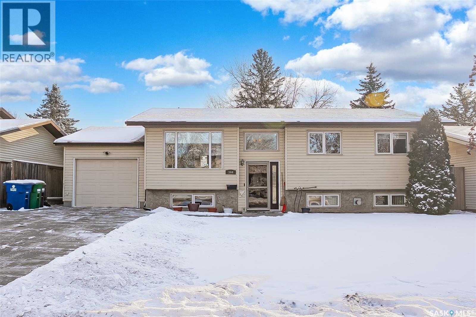 344 Russell ROAD, saskatoon, Saskatchewan