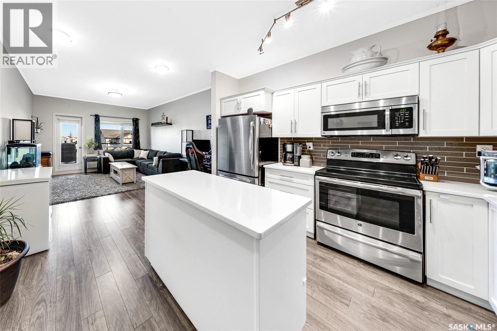 203 545 Hassard Close, Saskatoon, Saskatchewan  S7L 6V3 - Photo 3 - SK024974