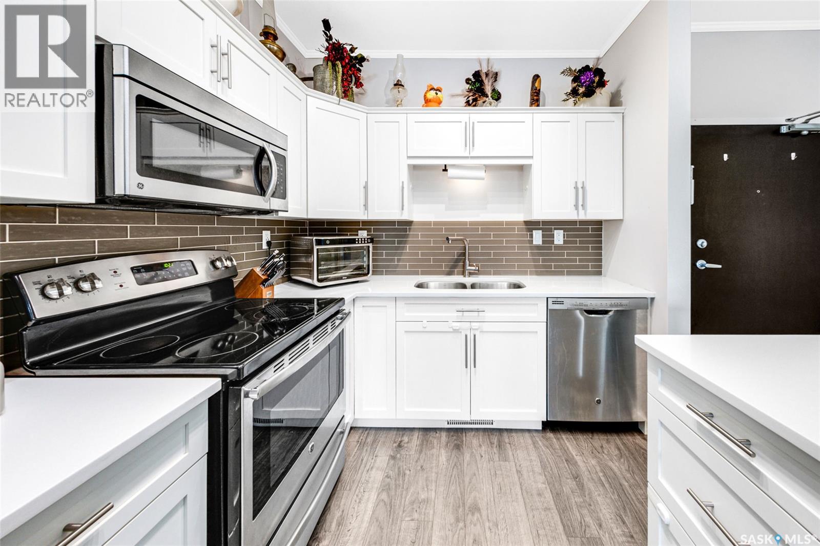 203 545 Hassard Close, Saskatoon, Saskatchewan  S7L 6V3 - Photo 5 - SK024974