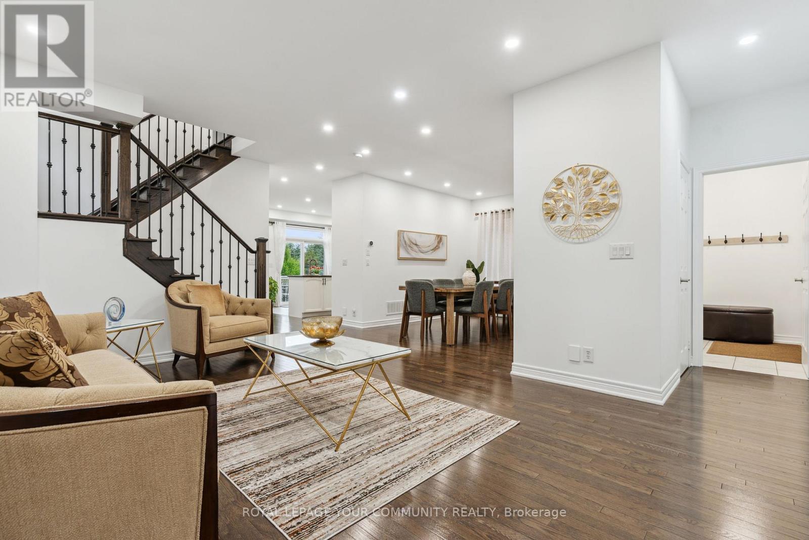 26 Ivy Jay Crescent, Aurora, Ontario  L4G 0E6 - Photo 11 - N12589488