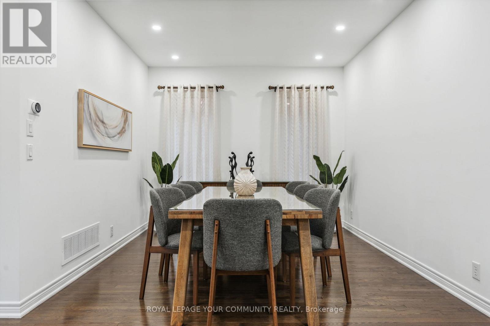 26 Ivy Jay Crescent, Aurora, Ontario  L4G 0E6 - Photo 14 - N12589488