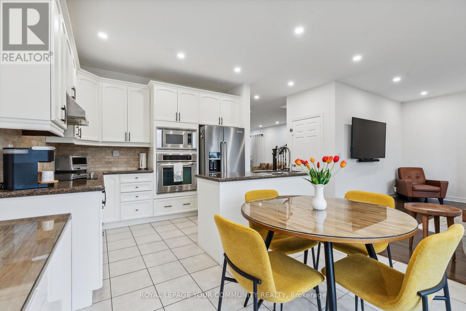 26 Ivy Jay Crescent, Aurora, Ontario  L4G 0E6 - Photo 23 - N12589488