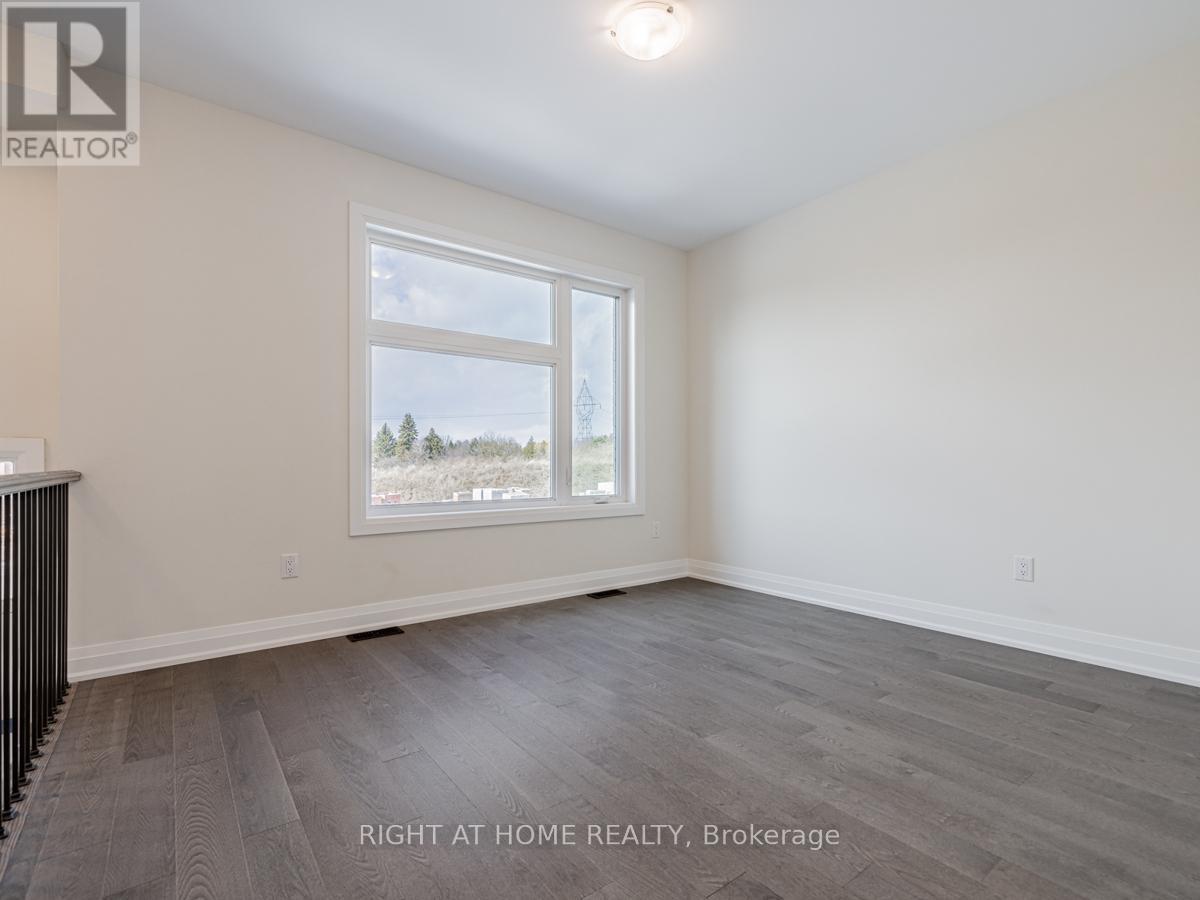 225 Beaverbrae Drive, Markham, Ontario  L6C 3K5 - Photo 3 - N12589882