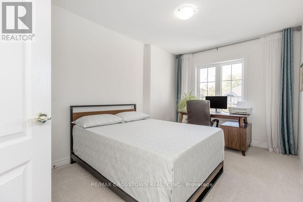 49 Greenwood Drive, Essa, Ontario  L3W 0N5 - Photo 37 - N12589886