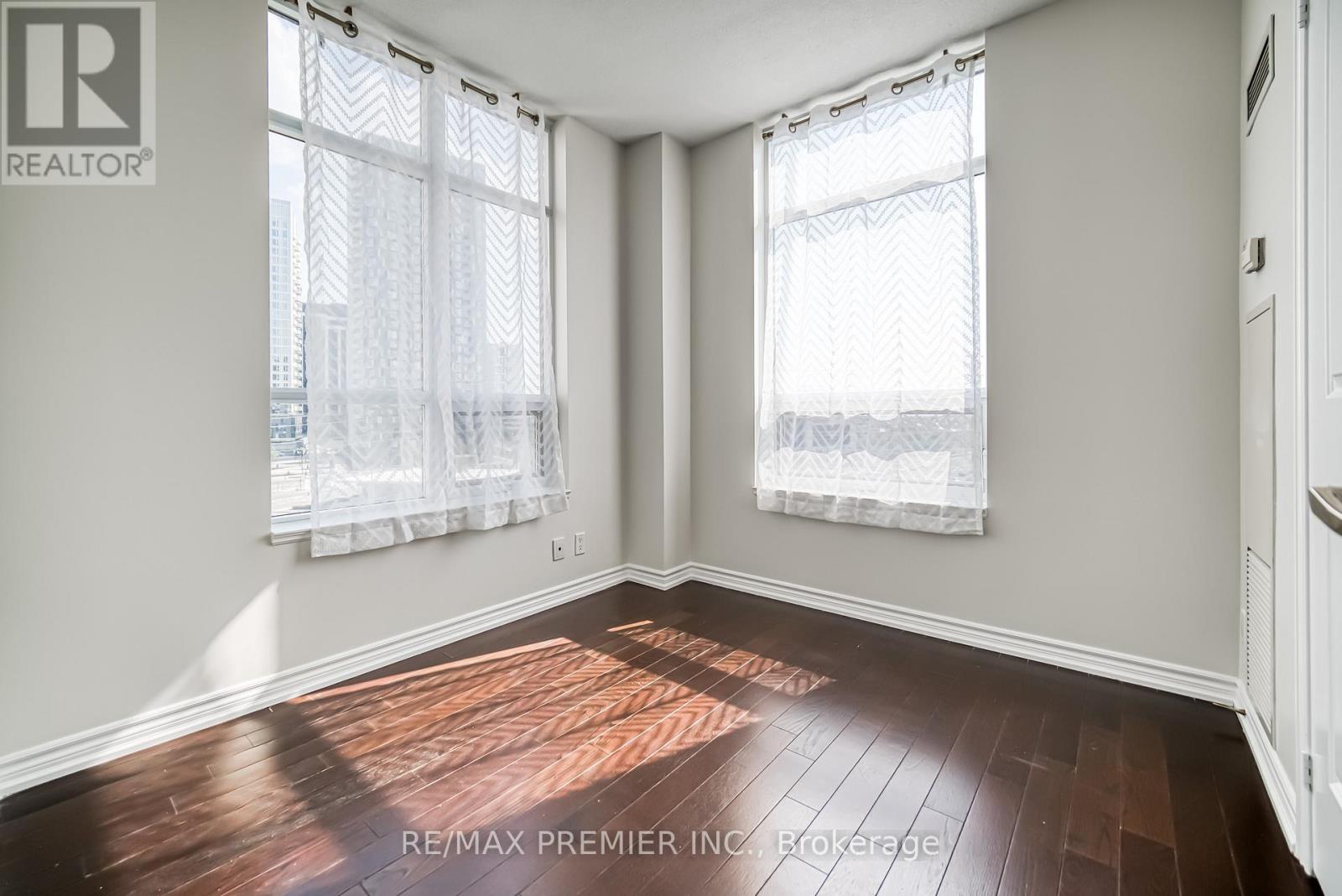 614 - 9225 Jane Street, Vaughan, Ontario  L6A 0J7 - Photo 19 - N12589892