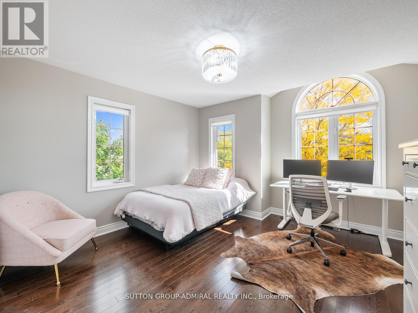 1057 Warby Trail, Newmarket, Ontario  L3X 3H6 - Photo 21 - N12589894