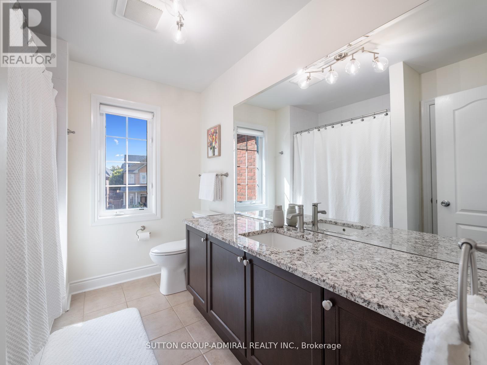 1057 Warby Trail, Newmarket, Ontario  L3X 3H6 - Photo 22 - N12589894