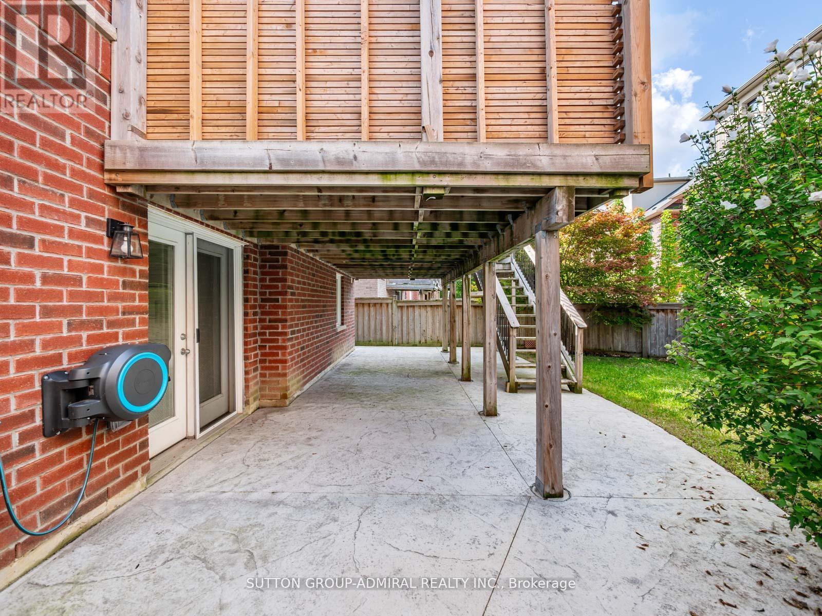 1057 Warby Trail, Newmarket, Ontario  L3X 3H6 - Photo 35 - N12589894