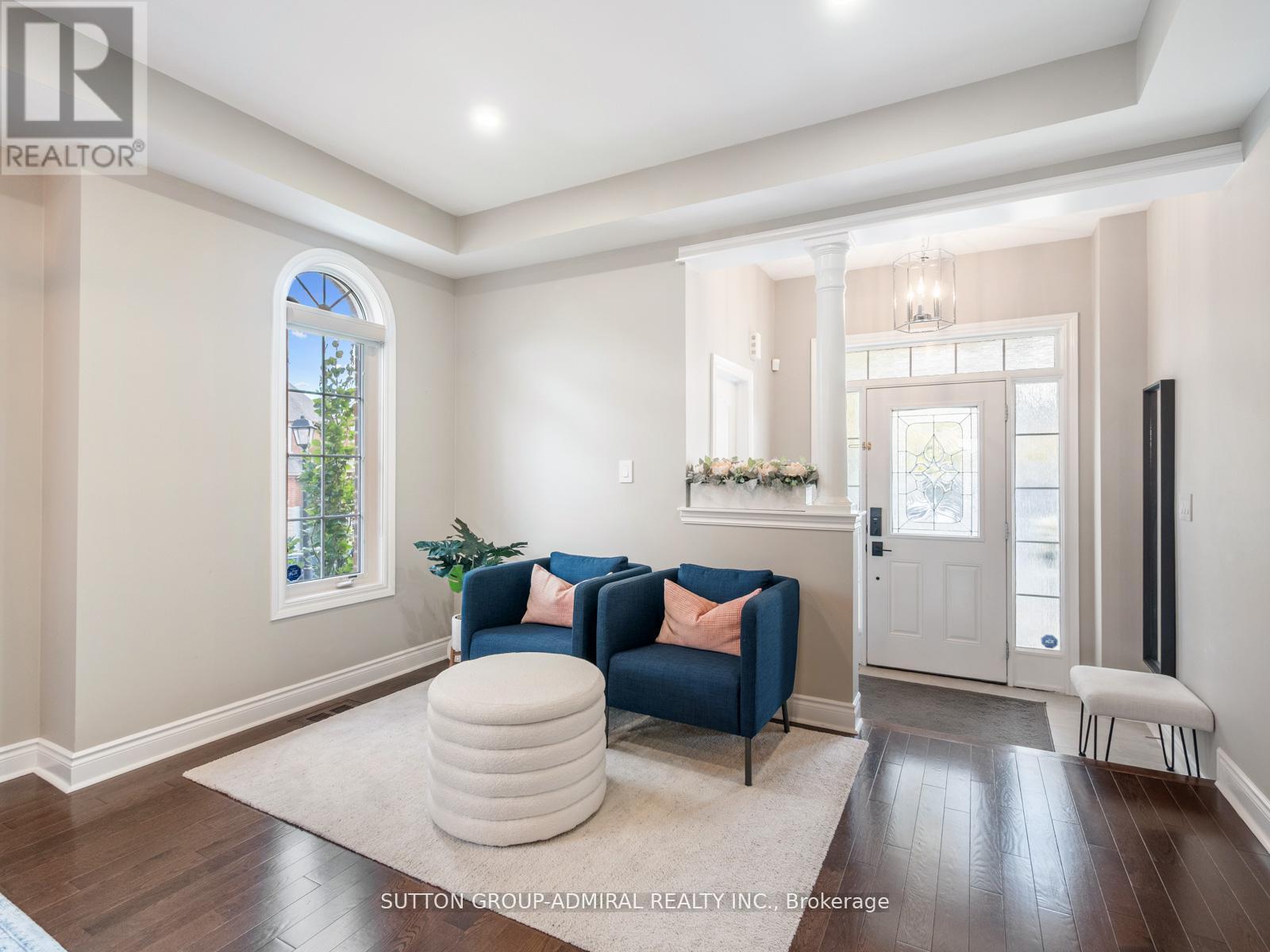 1057 Warby Trail, Newmarket, Ontario  L3X 3H6 - Photo 5 - N12589894