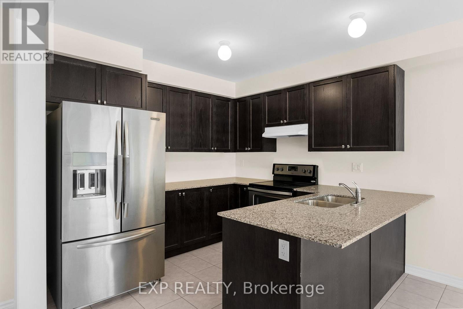 17 Jeanne Pynn Avenue, Georgina, Ontario  L0E 1L0 - Photo 10 - N12590074