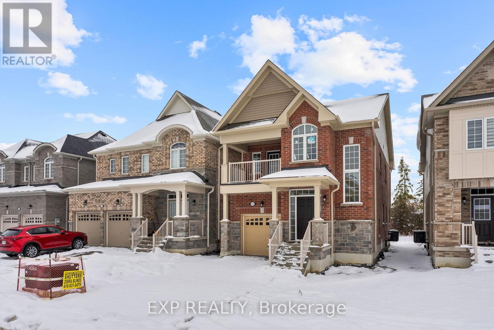 17 Jeanne Pynn Avenue, Georgina, Ontario  L0E 1L0 - Photo 2 - N12590074