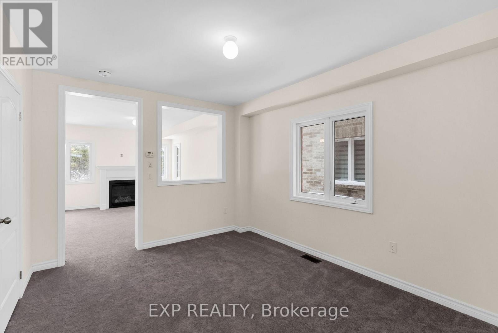 17 Jeanne Pynn Avenue, Georgina, Ontario  L0E 1L0 - Photo 5 - N12590074