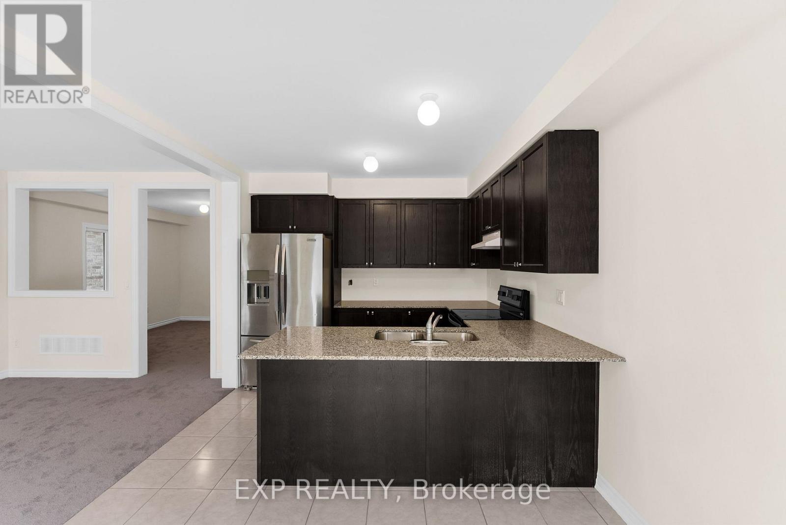 17 Jeanne Pynn Avenue, Georgina, Ontario  L0E 1L0 - Photo 9 - N12590074