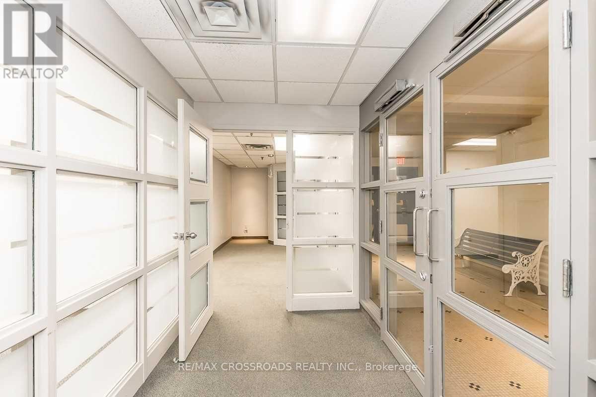 50 Dunlop Street E, Barrie, Ontario  L4M 6J9 - Photo 11 - S12589950