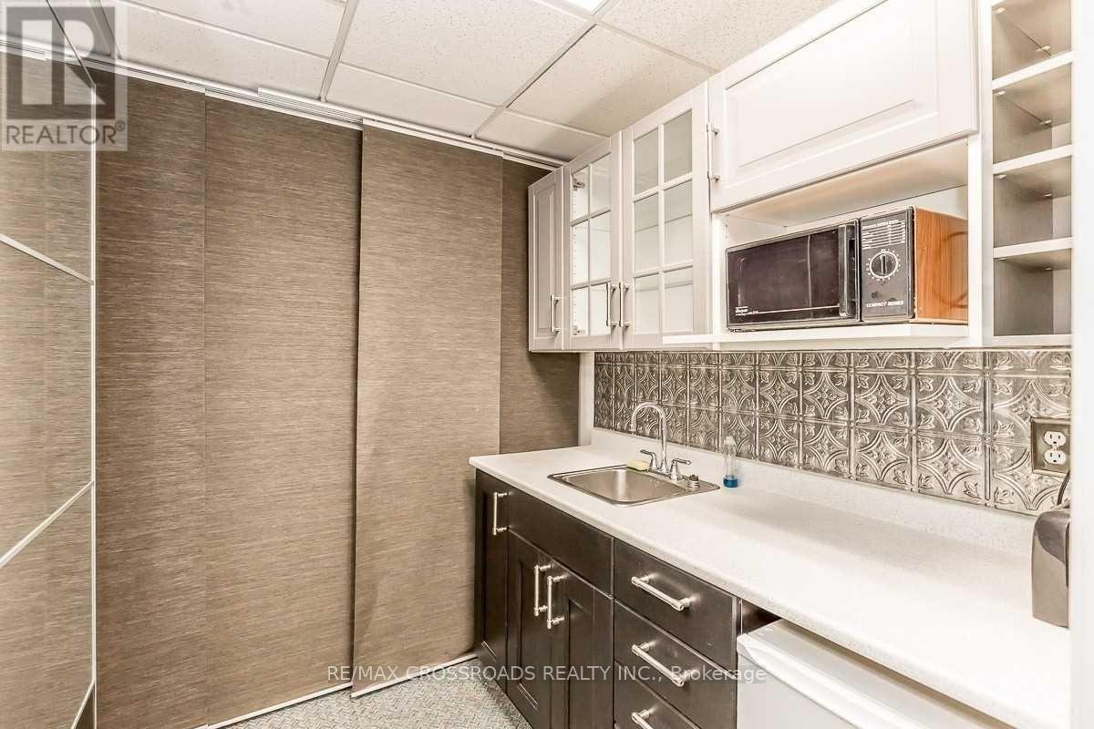 50 Dunlop Street E, Barrie, Ontario  L4M 6J9 - Photo 9 - S12589950