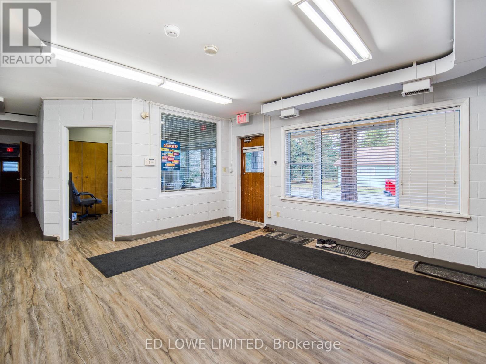 3761 Horseshoe Valley Road W, Springwater, Ontario  L9X 1E8 - Photo 25 - S12590096