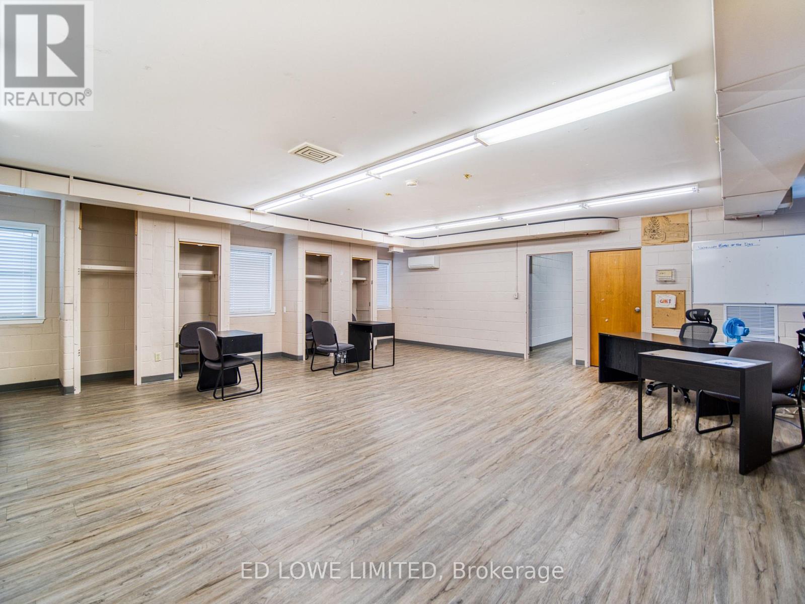 3761 Horseshoe Valley Road W, Springwater, Ontario  L9X 1E8 - Photo 29 - S12590096