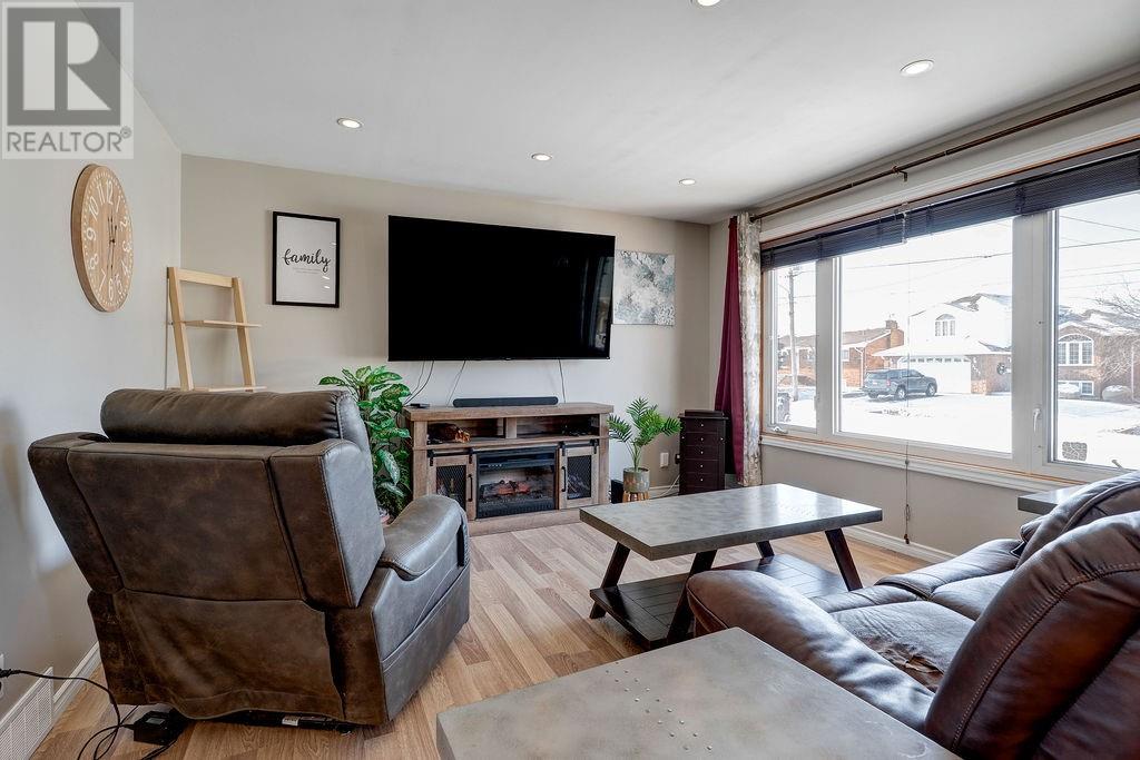 3122 Leo Avenue, Val Caron, Ontario  P3N 1B7 - Photo 8 - 2125822