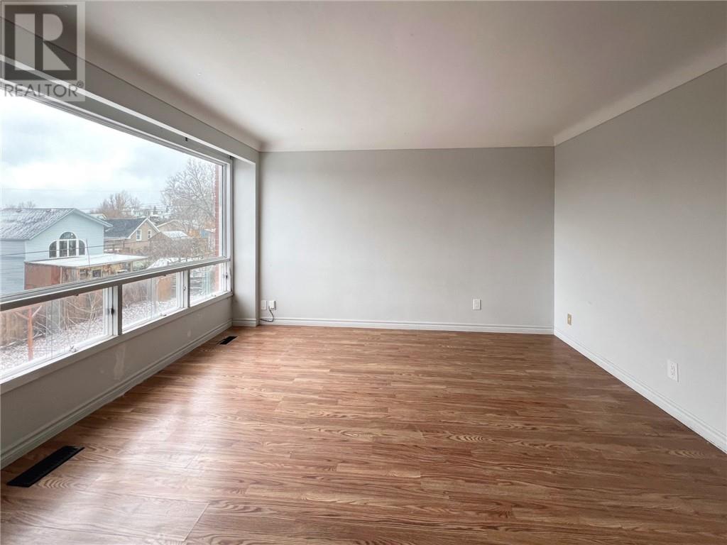 446 Elm Unit# 2, Sudbury, Ontario  P3C 1W2 - Photo 2 - 2125817