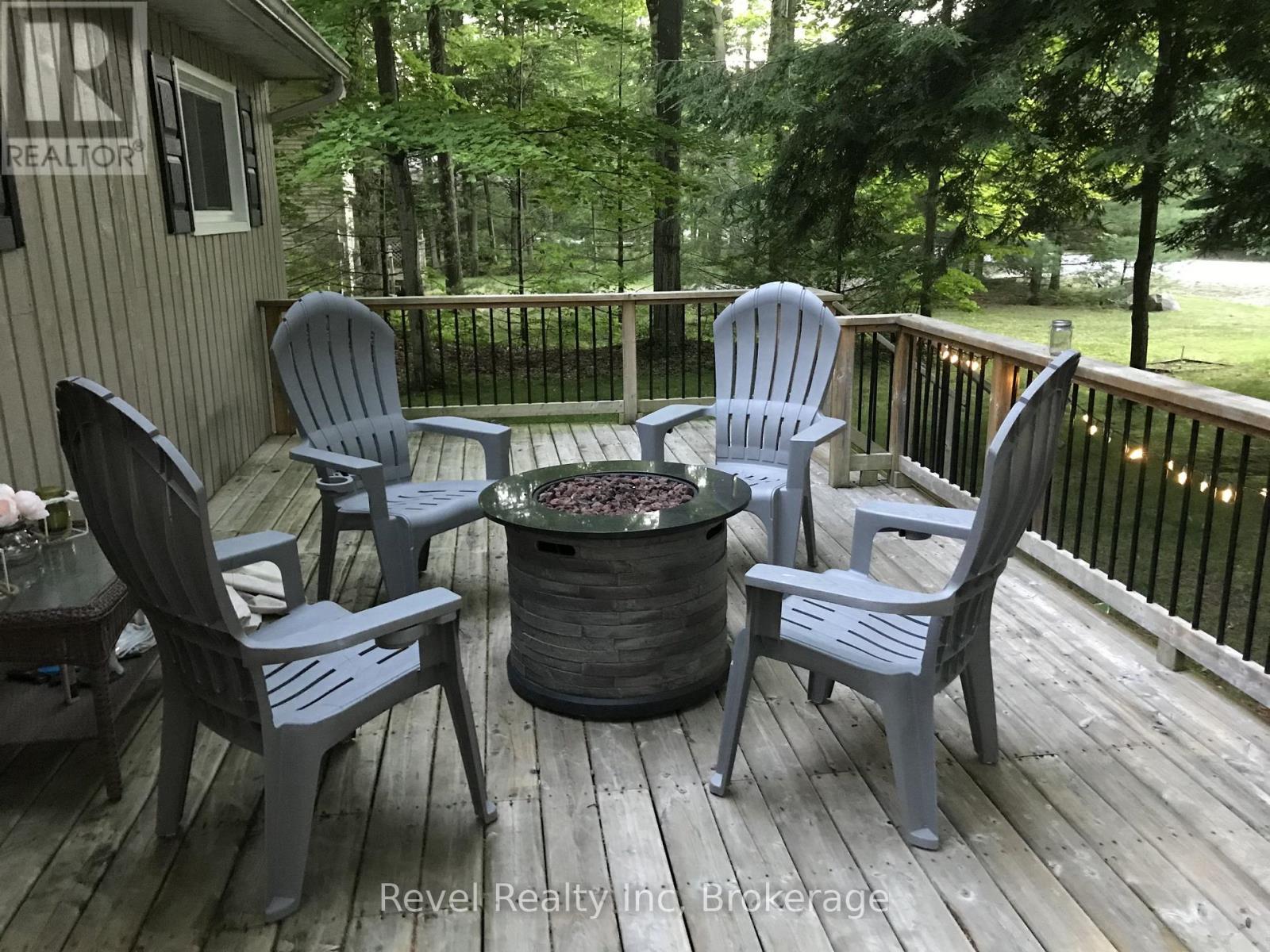 110 Wolfe Trail, Tiny, Ontario  L9M 0H7 - Photo 2 - S12590194