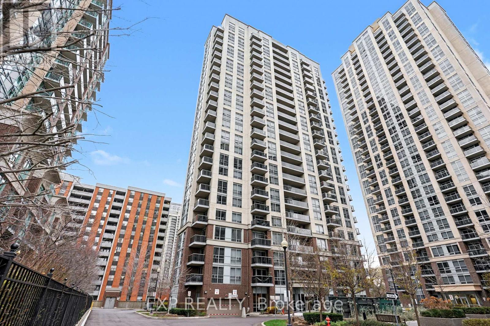 609 - 5 MICHAEL POWER PLACE, Toronto, Ontario