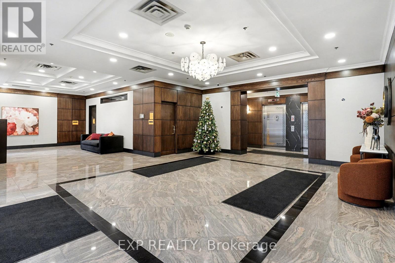 609 - 5 Michael Power Place, Toronto, Ontario  M9A 0A3 - Photo 2 - W12589840