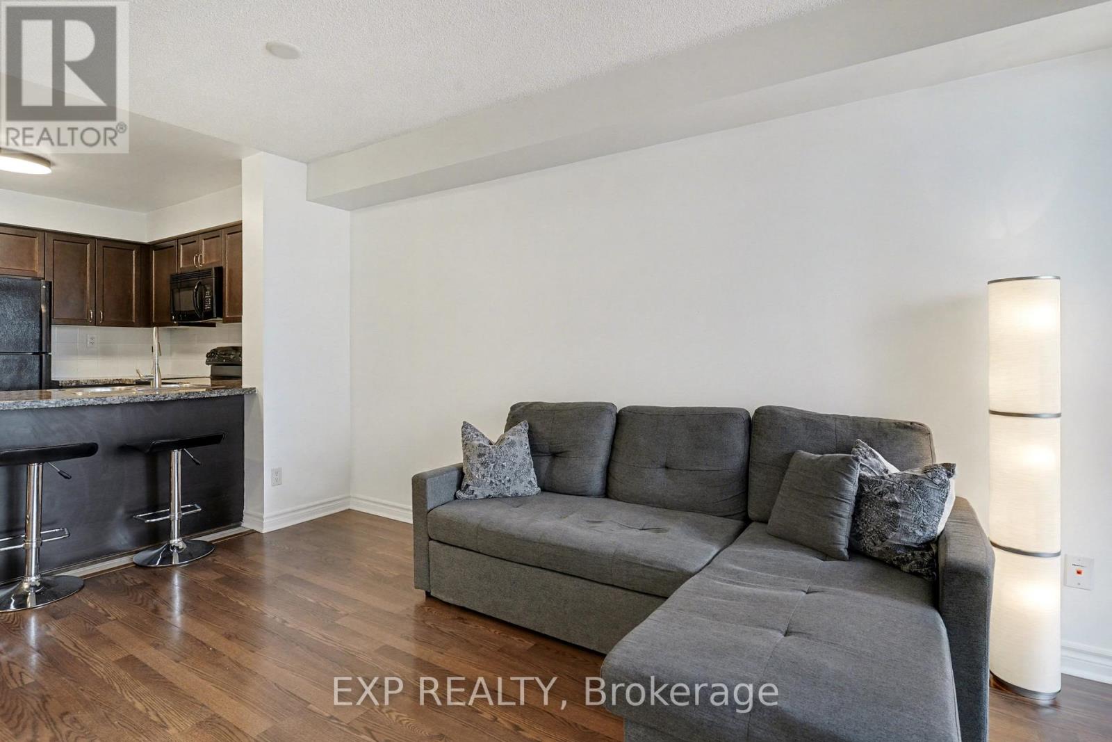 609 - 5 Michael Power Place, Toronto, Ontario  M9A 0A3 - Photo 5 - W12589840