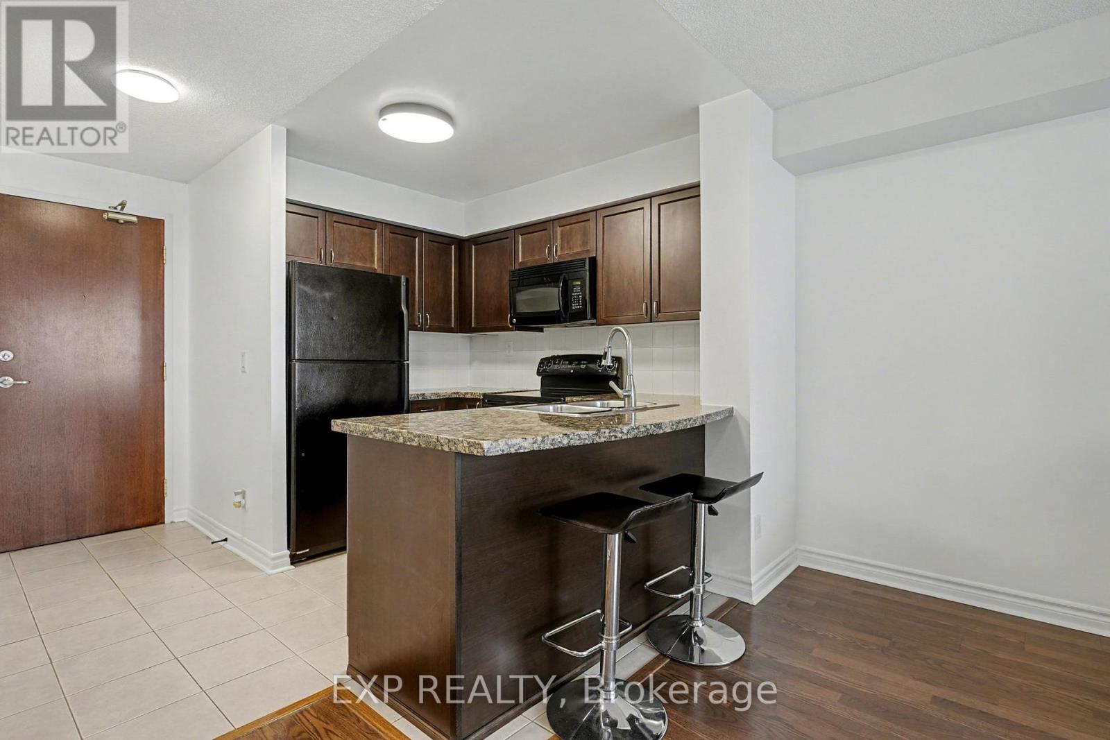 609 - 5 Michael Power Place, Toronto, Ontario  M9A 0A3 - Photo 7 - W12589840