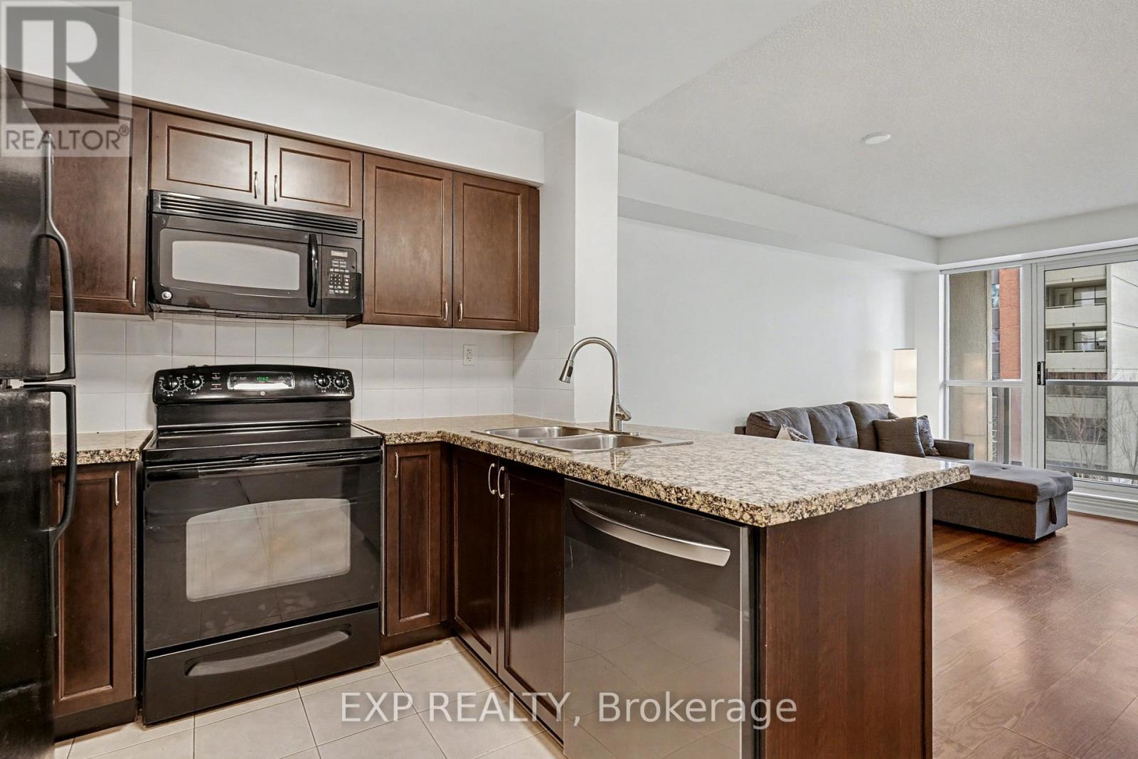 609 - 5 Michael Power Place, Toronto, Ontario  M9A 0A3 - Photo 9 - W12589840