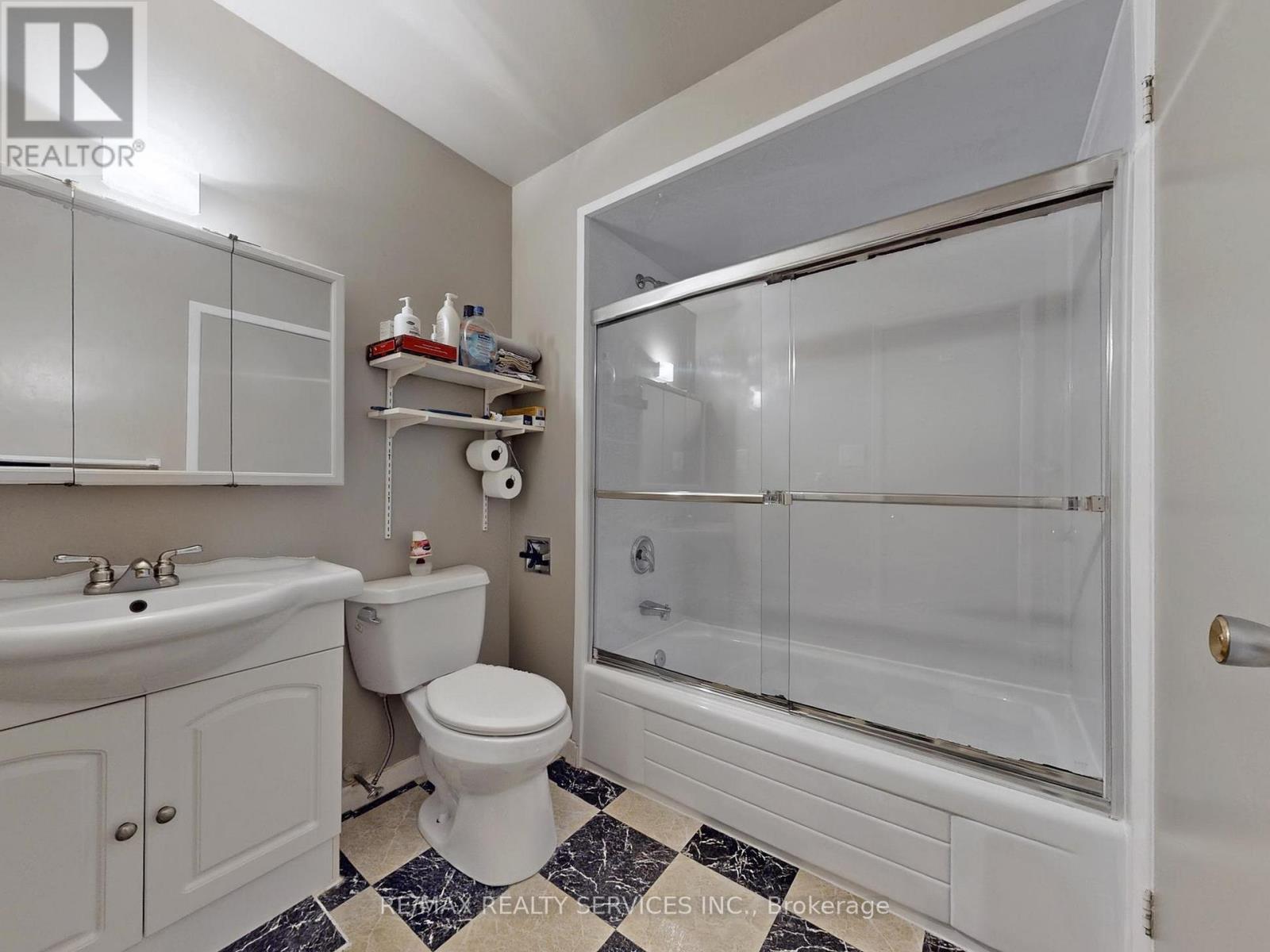 215 Kingswood Drive, Brampton, Ontario  L6V 3B2 - Photo 26 - W12589870