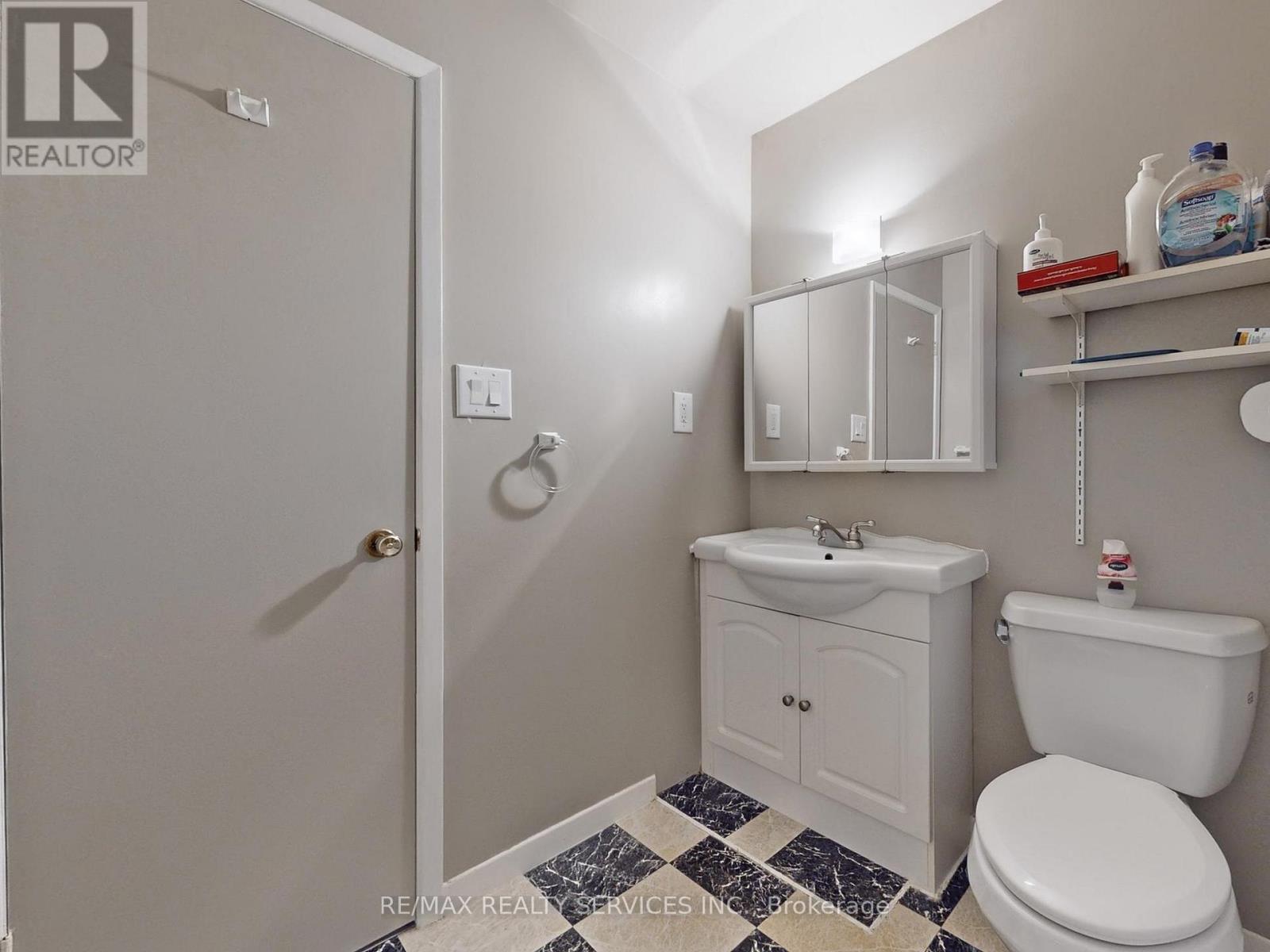 215 Kingswood Drive, Brampton, Ontario  L6V 3B2 - Photo 27 - W12589870