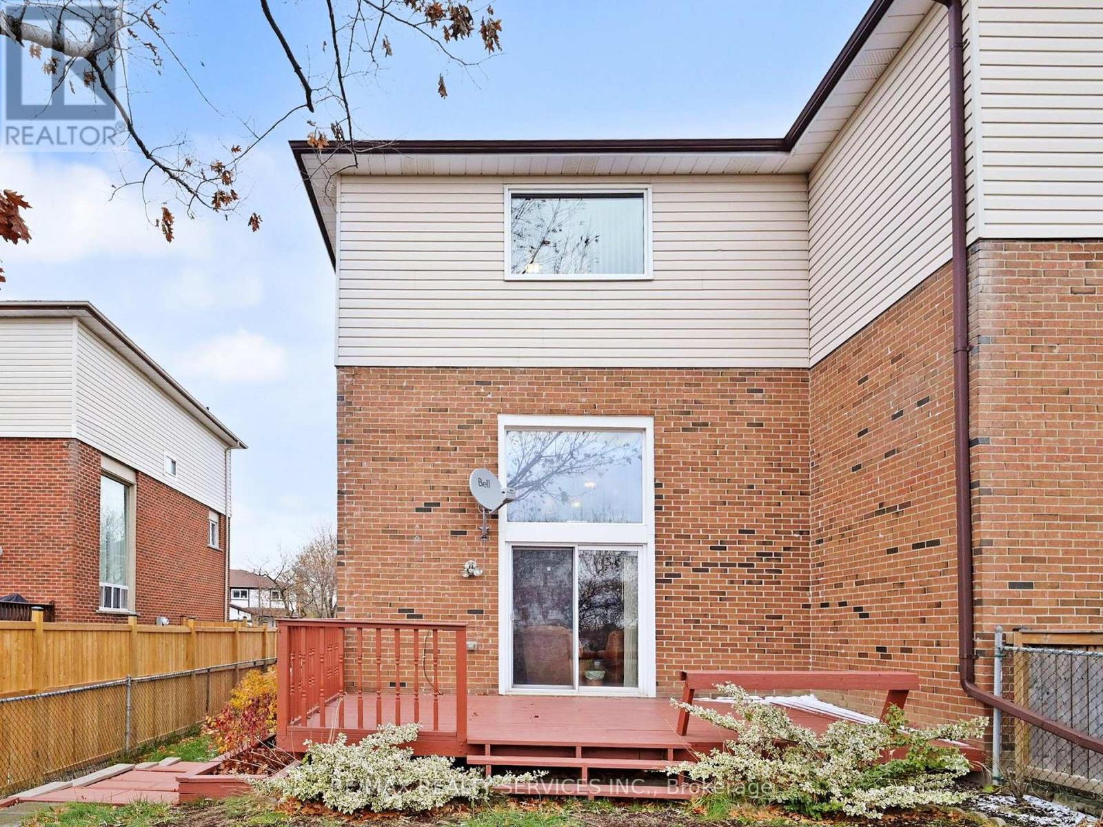 215 Kingswood Drive, Brampton, Ontario  L6V 3B2 - Photo 31 - W12589870