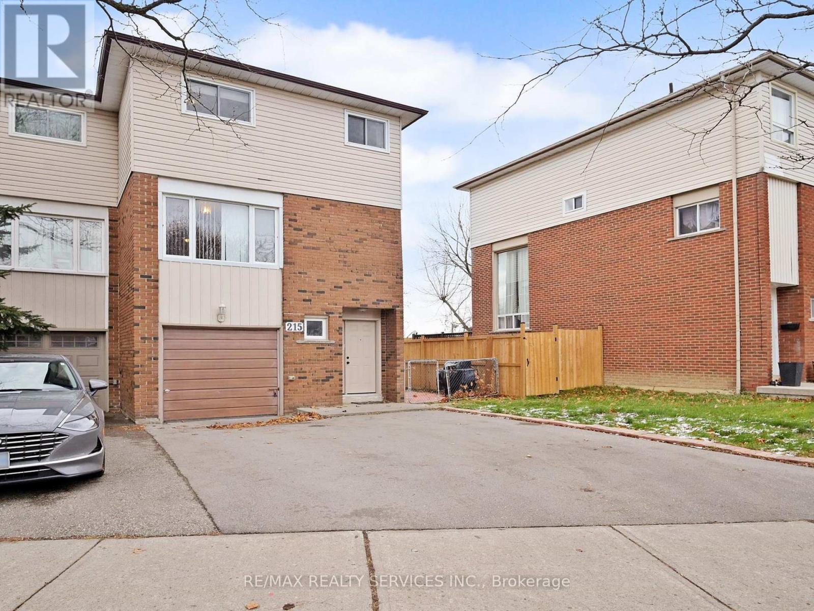 215 Kingswood Drive, Brampton, Ontario  L6V 3B2 - Photo 46 - W12589870