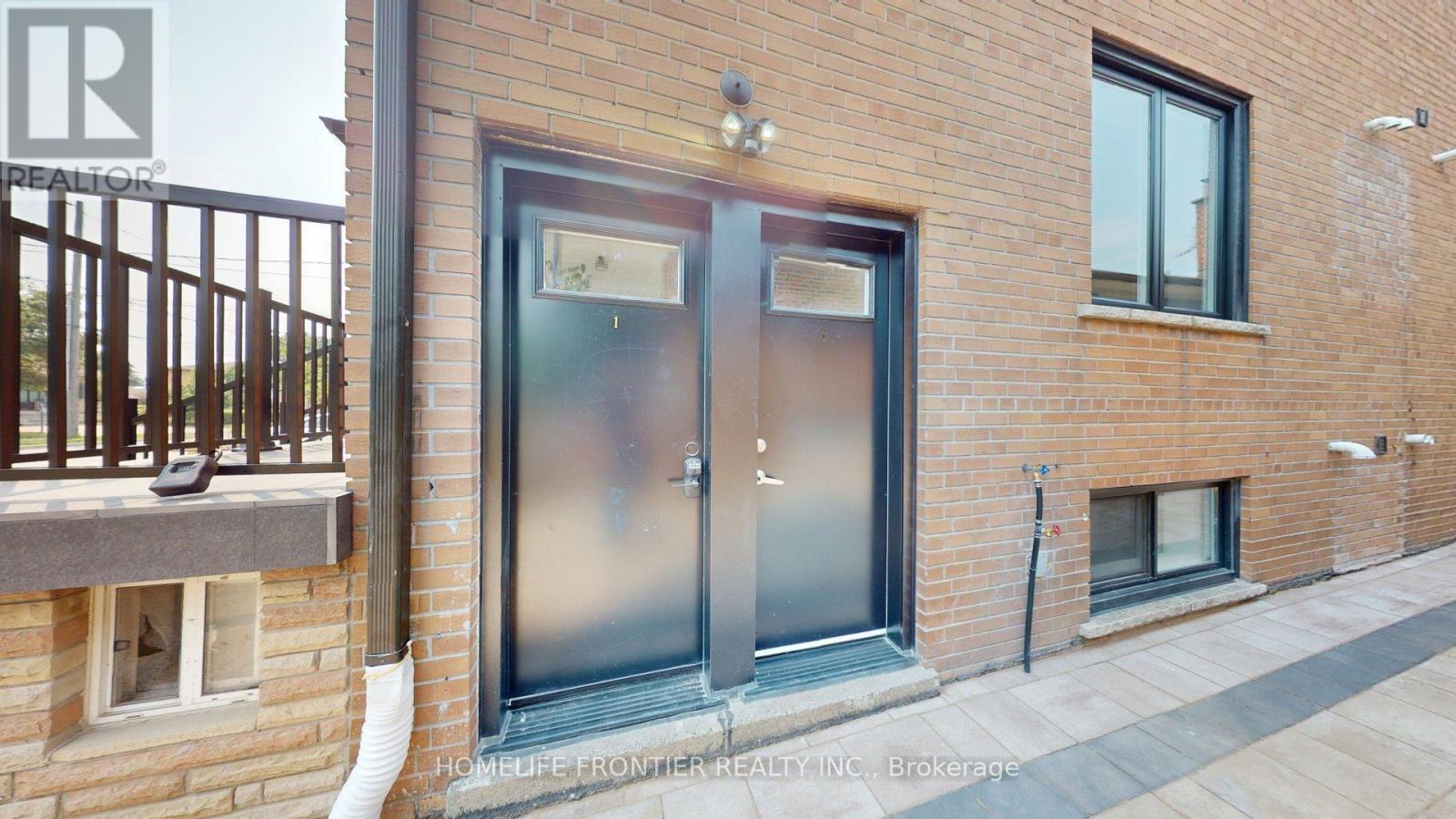 1 (Lower) - 878 Glencairn Avenue, Toronto, Ontario  M6B 2A5 - Photo 3 - W12589902