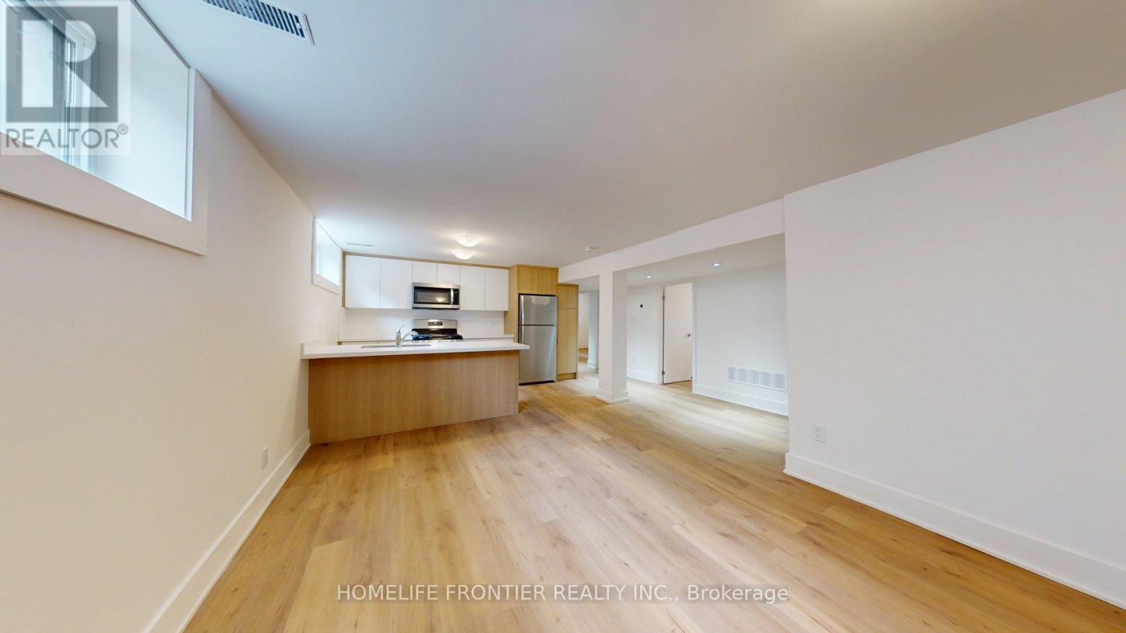 1 (Lower) - 878 Glencairn Avenue, Toronto, Ontario  M6B 2A5 - Photo 5 - W12589902