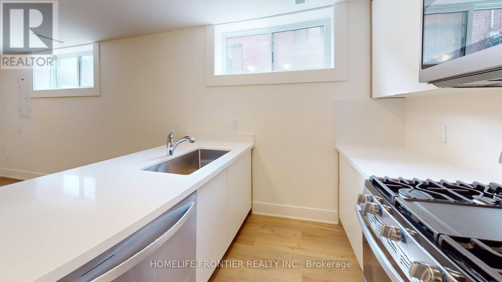 1 (Lower) - 878 Glencairn Avenue, Toronto, Ontario  M6B 2A5 - Photo 7 - W12589902