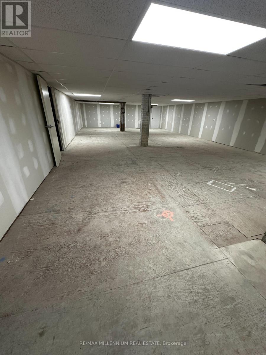 Lower - 3832 Bloor Street W, Toronto, Ontario  M9B 1L1 - Photo 3 - W12589932