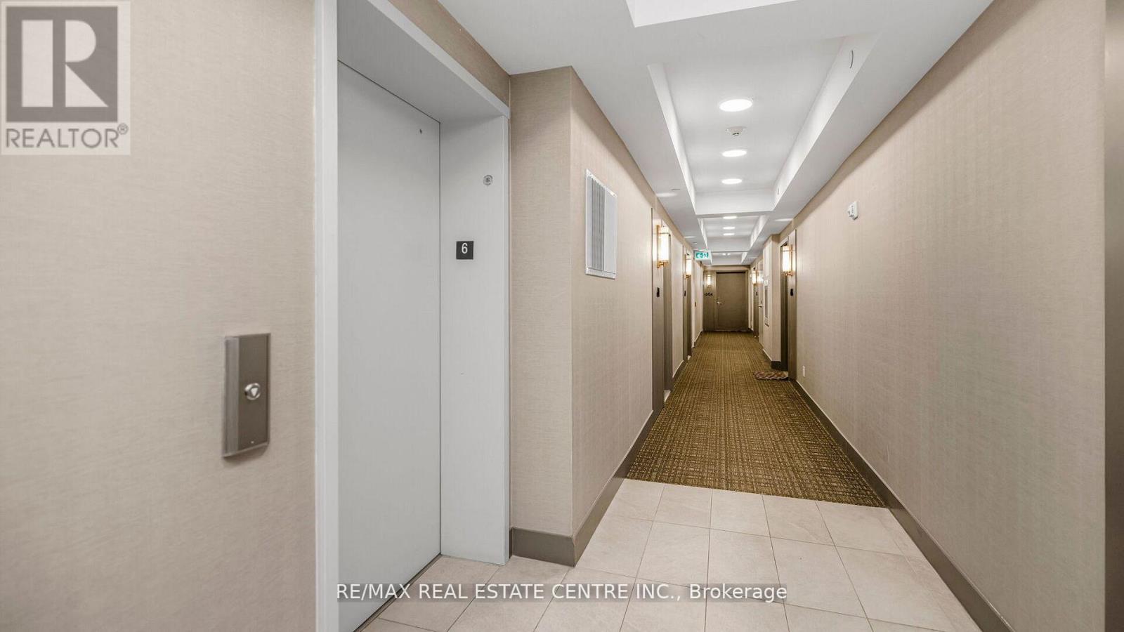 602 - 160 Canon Jackson Drive, Toronto, Ontario  M6M 0B6 - Photo 6 - W12589964