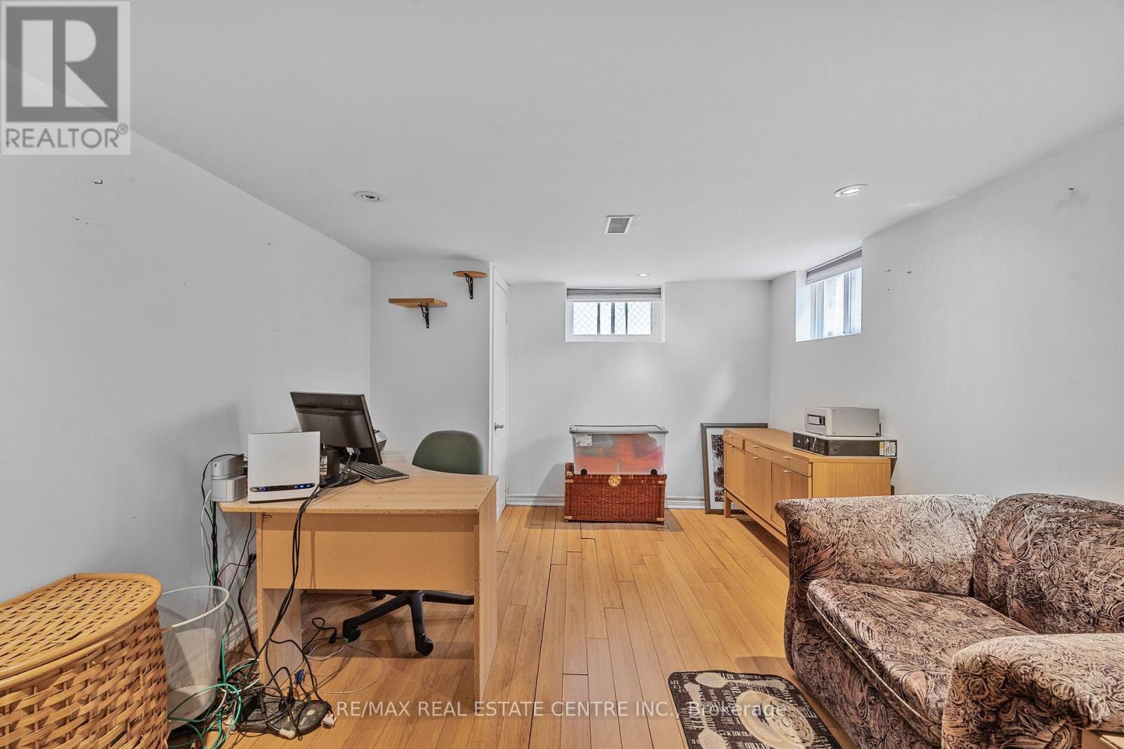 15 Cliff Street, Toronto, Ontario  M6N 4L7 - Photo 25 - W12589984