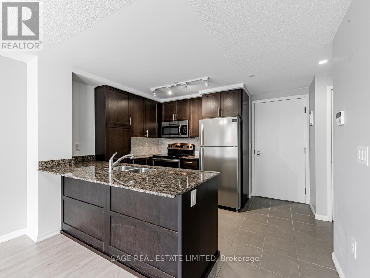 833 - 830 Lawrence Avenue W, Toronto, Ontario  M6A 0B6 - Photo 7 - W12589996