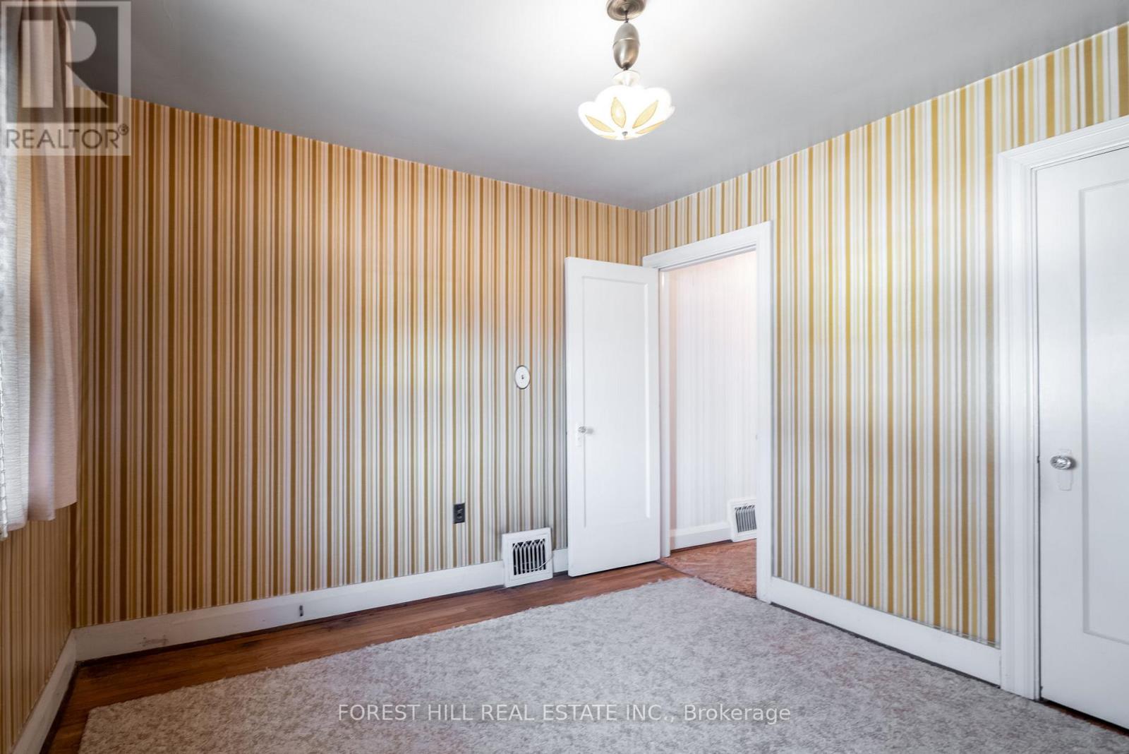 1141 Glengrove Avenue, Toronto, Ontario  M6B 2K5 - Photo 18 - W12590016