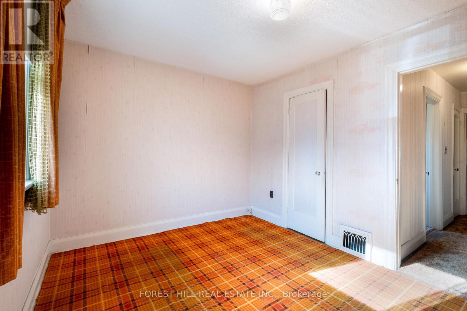 1141 Glengrove Avenue, Toronto, Ontario  M6B 2K5 - Photo 22 - W12590016