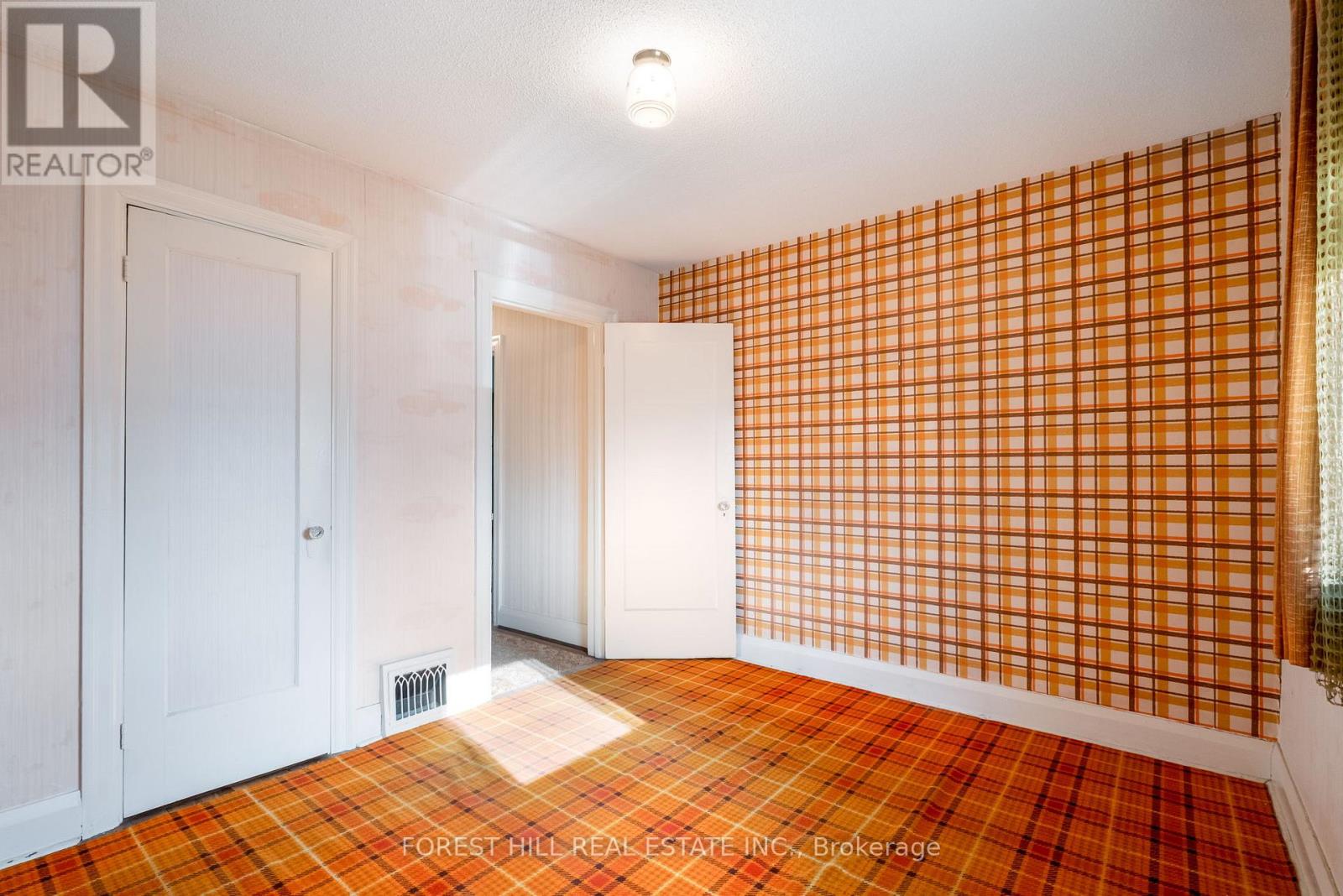 1141 Glengrove Avenue, Toronto, Ontario  M6B 2K5 - Photo 23 - W12590016