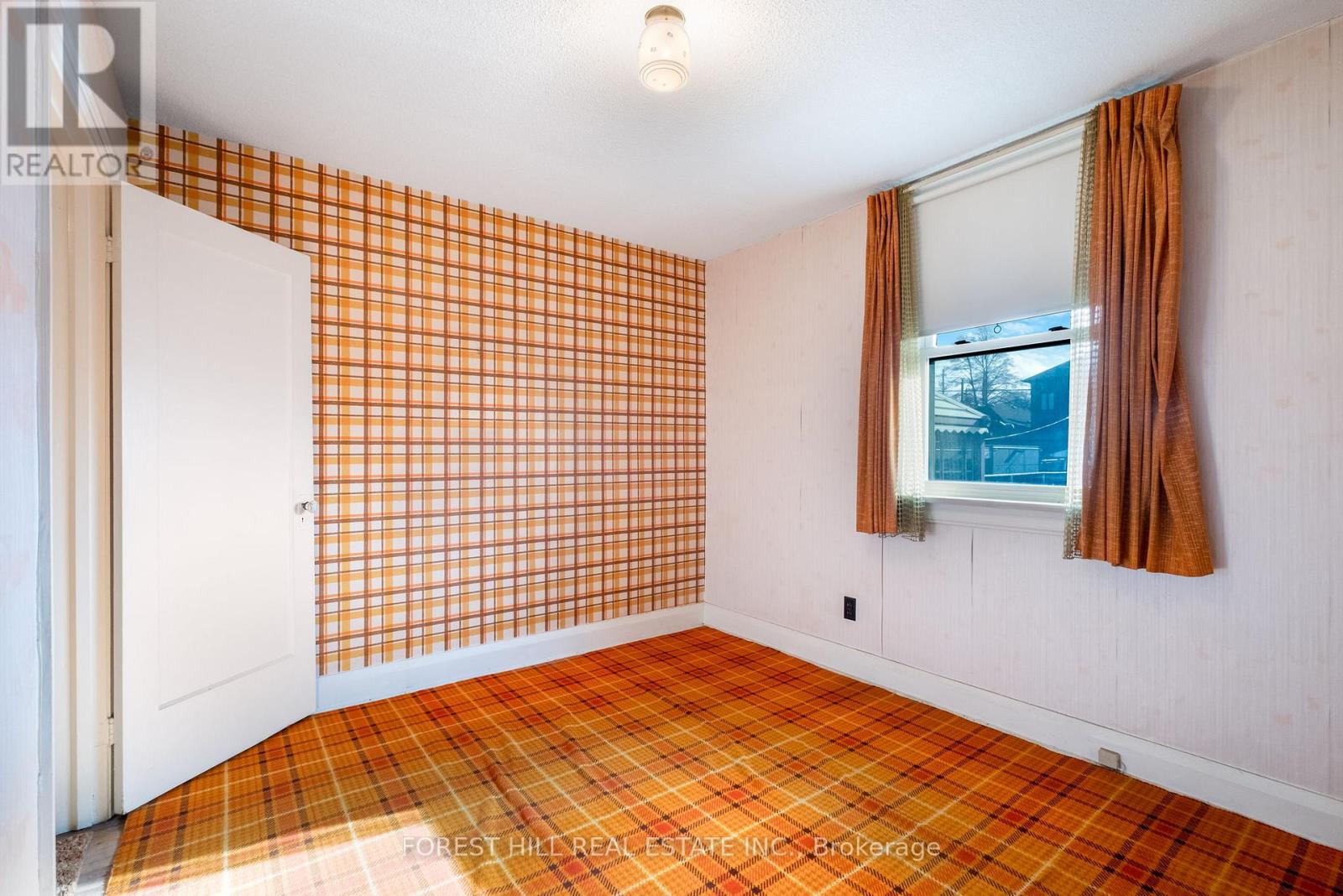 1141 Glengrove Avenue, Toronto, Ontario  M6B 2K5 - Photo 24 - W12590016