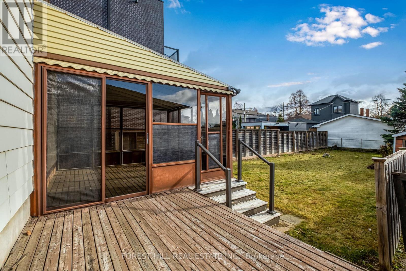 1141 Glengrove Avenue, Toronto, Ontario  M6B 2K5 - Photo 43 - W12590016