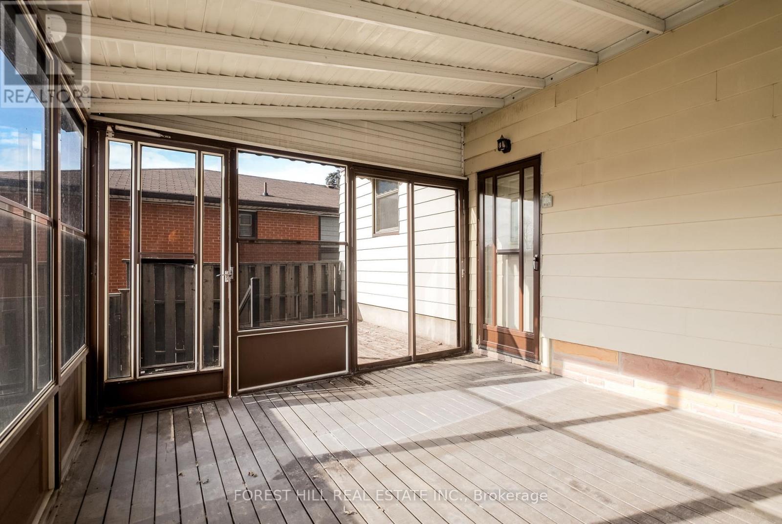 1141 Glengrove Avenue, Toronto, Ontario  M6B 2K5 - Photo 46 - W12590016