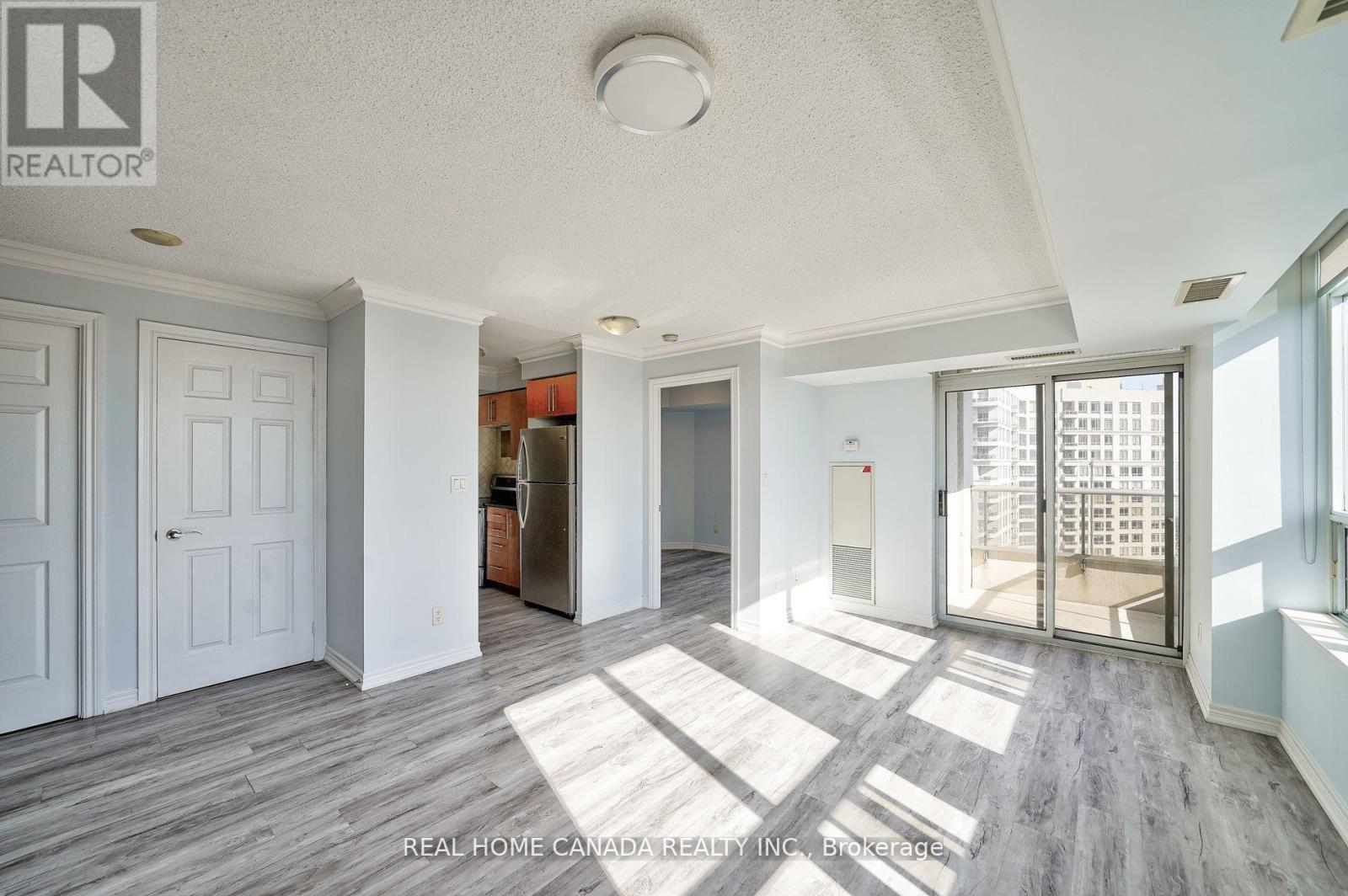 2611 - 310 Burnhamthorpe Road W, Mississauga, Ontario  L5B 4P9 - Photo 9 - W12590092