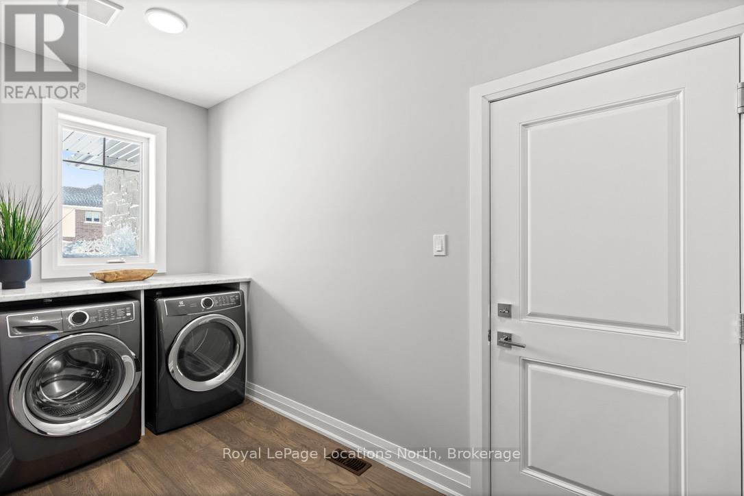 160 Eccles Avenue, West Grey, Ontario  N0G 1R0 - Photo 34 - X12590130